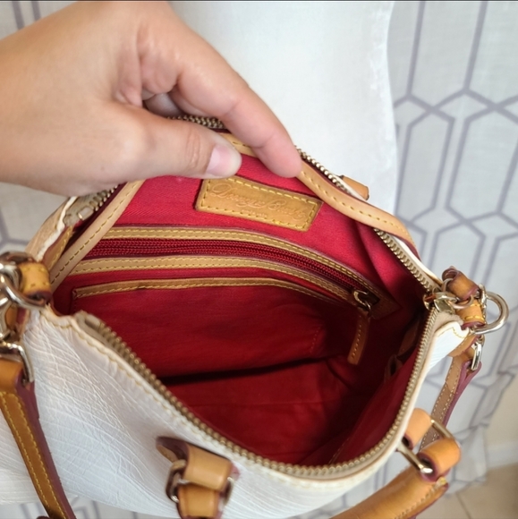 Dooney and Bourke white leather bag - Picture 7 of 14